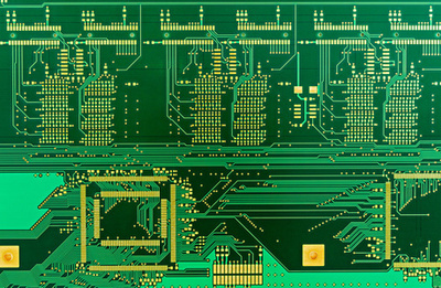 探索电子世界的金色脉络 PCB电路板的艺术与科学